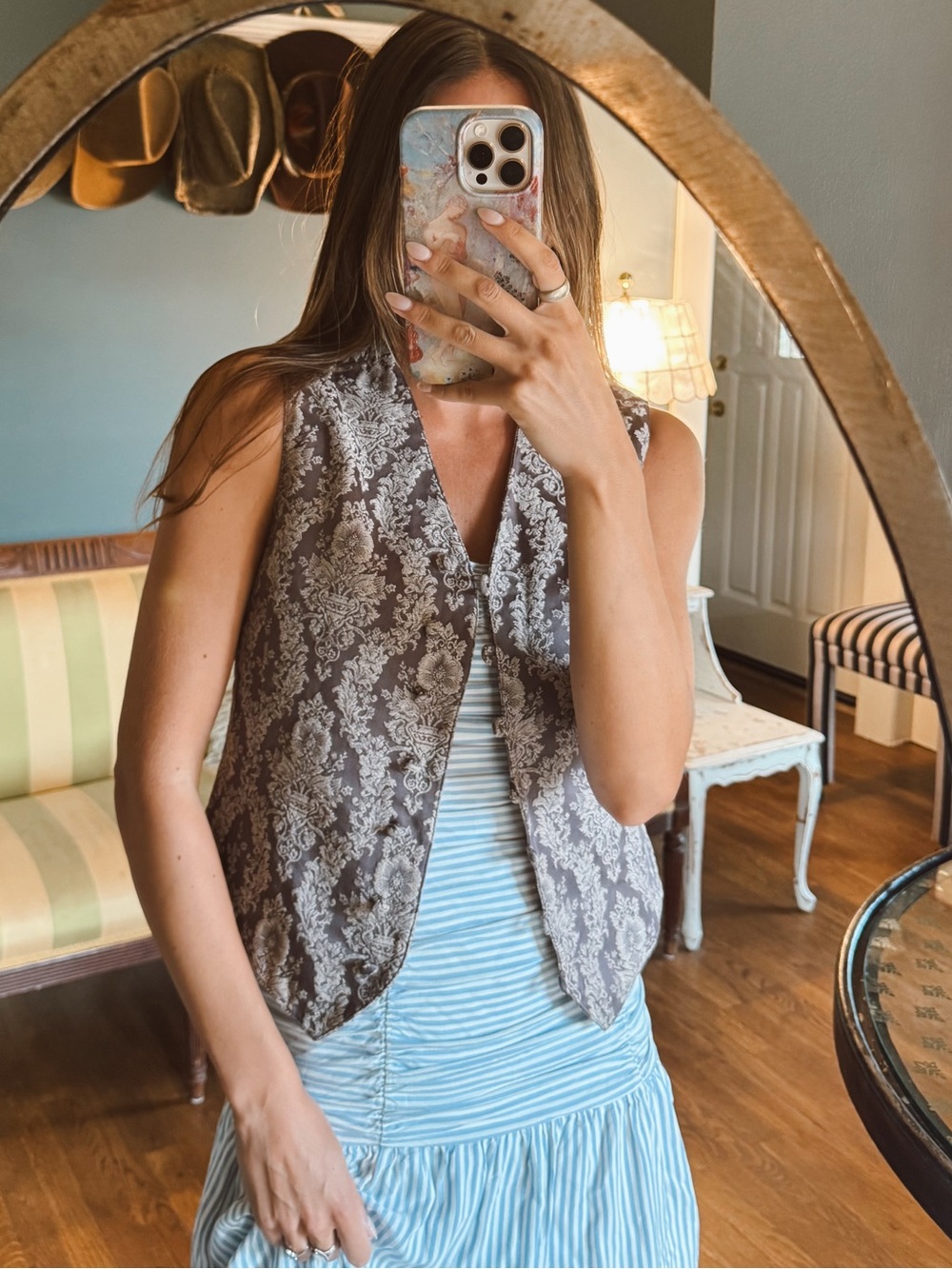 Vintage Sleeveless Damask Print Vest purple